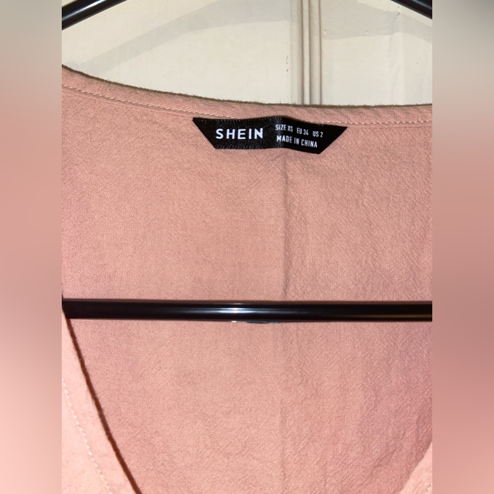 Pink dress - Picture 2 of 4